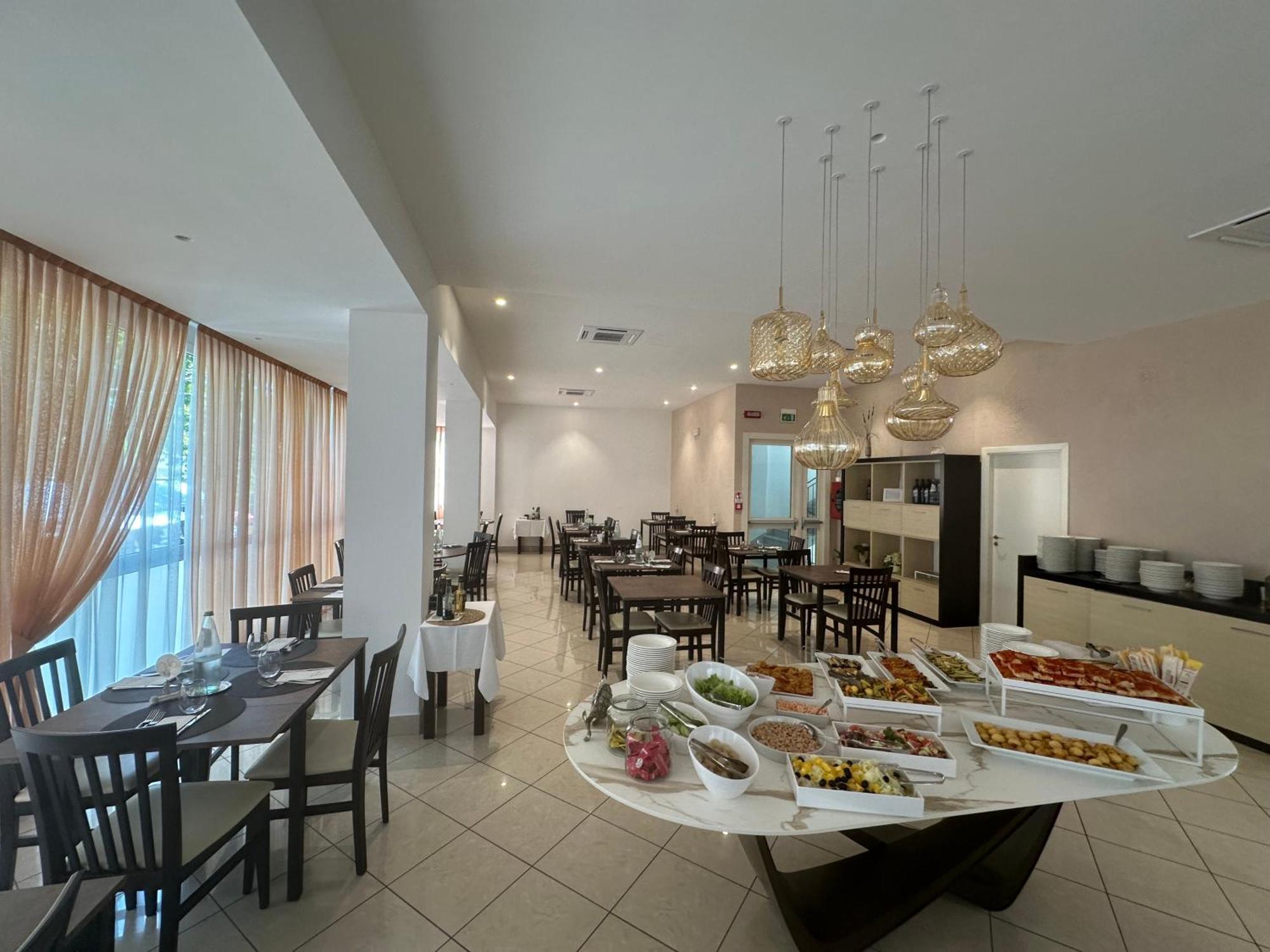 Hotel Villa Tosi Bellaria-Igea Marina Ngoại thất bức ảnh