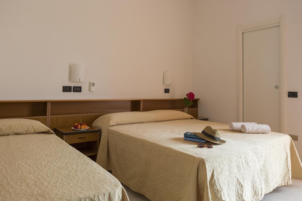Hotel Villa Tosi Bellaria-Igea Marina Ngoại thất bức ảnh